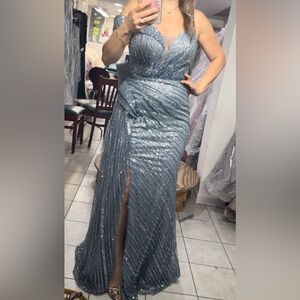 Evening dress size 42